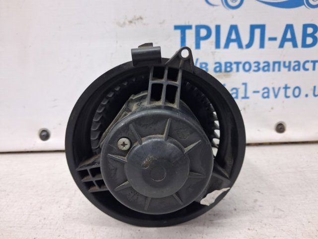 272261KA0A NISSAN Мотор вентилятора печки (отопителя салона) купить в Харьков