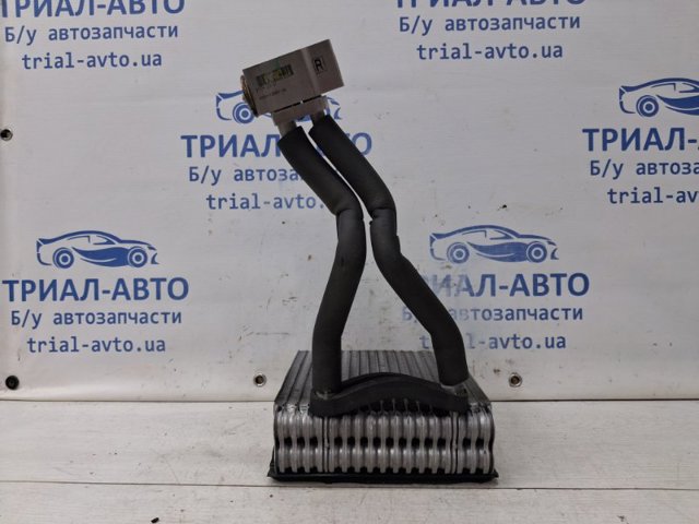 27411ZF00A NISSAN купить в Винница