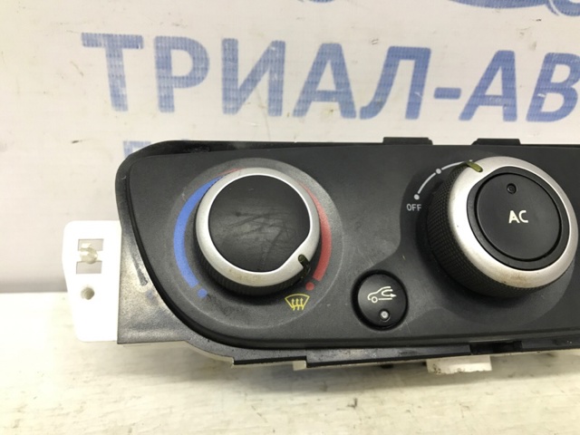275105840R Блок управления режимами отопления/кондиционирования купить Днепр