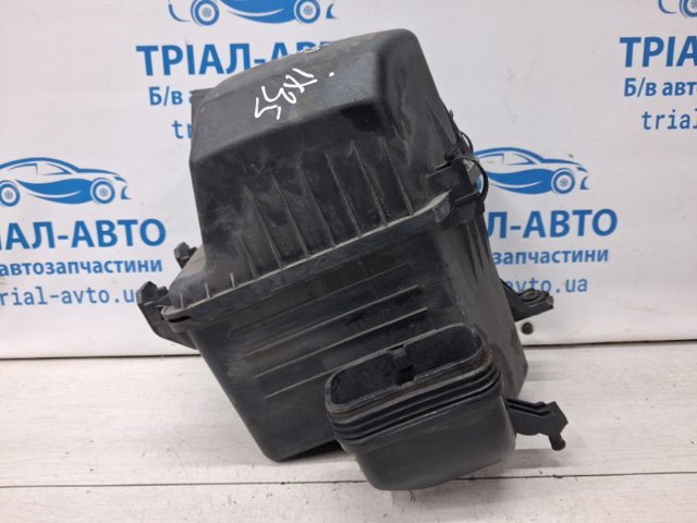 Корпус воздушного фильтра в сборе 281102Y300 HYUNDAI