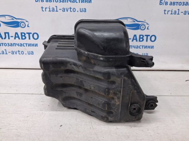 HYUNDAI 281102Y300 Корпус фильтра в наличии Ужгород