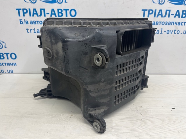 281104Z250 HYUNDAI Корпус фильтра купить в Черновцы