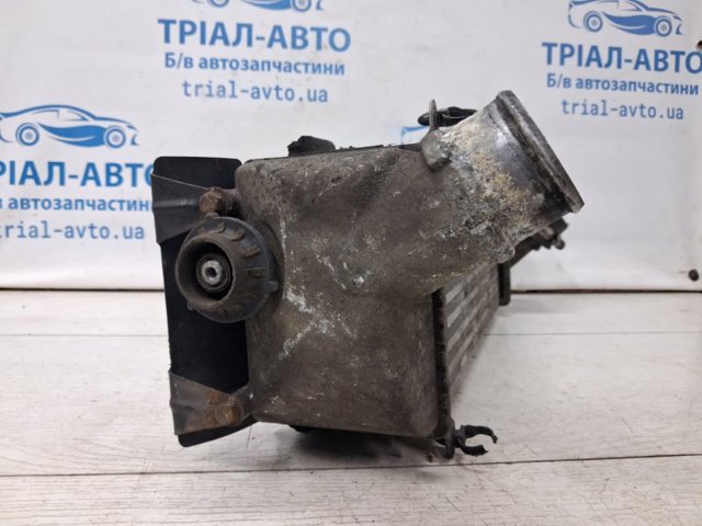 HYUNDAI 282712F050 Радиатор интеркуллера в наличии Днепр