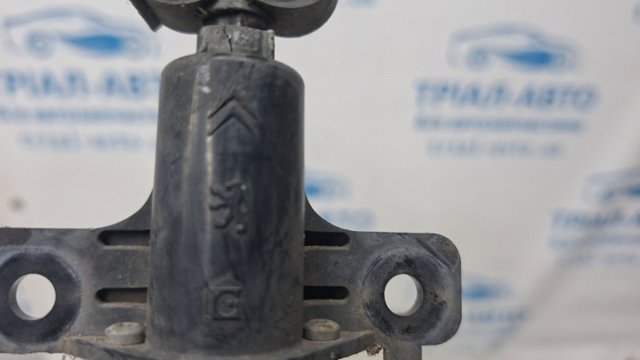286420003R Форсунка омывателя фары передней левой купить Черновцы