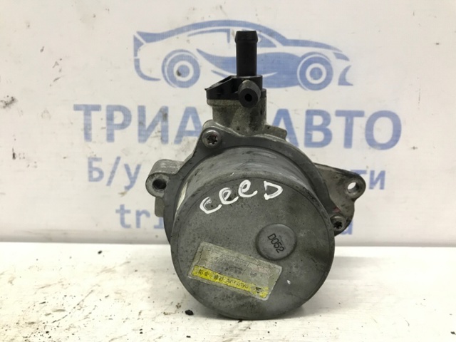 HYUNDAI 288102A101 Вакуумный насос в наличии Павлоград
