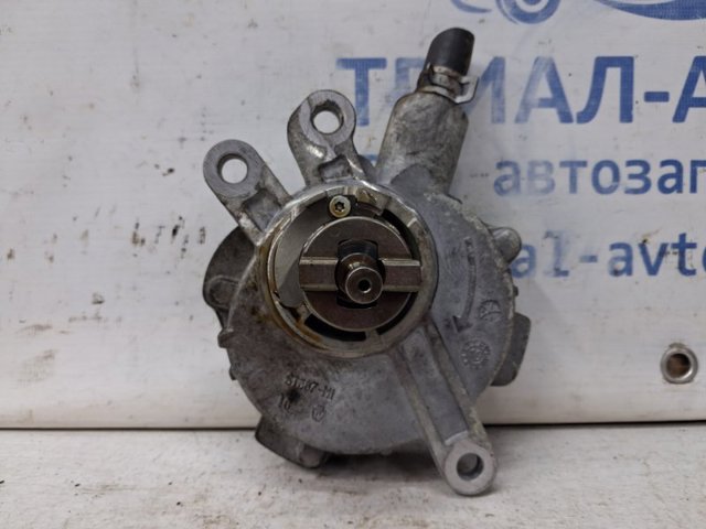 Механический вакуумный насос 293000W022 TOYOTA