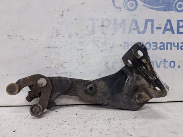 Ролик двери боковой/сдвижной, правый центральный задний 2K0843336A VAG