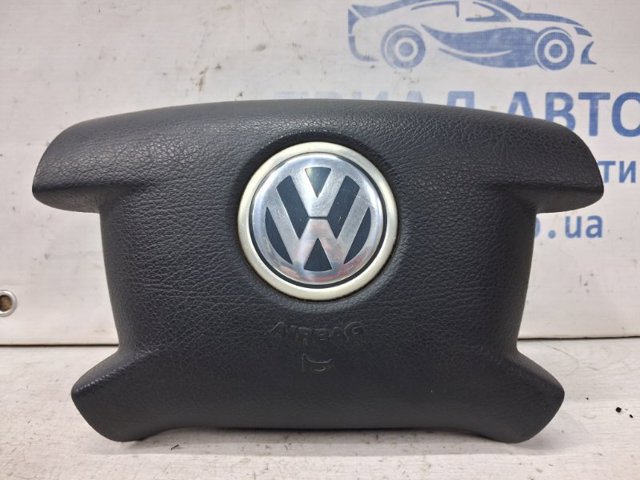 Подушка AIRBAG водительская 2K0880201A VAG