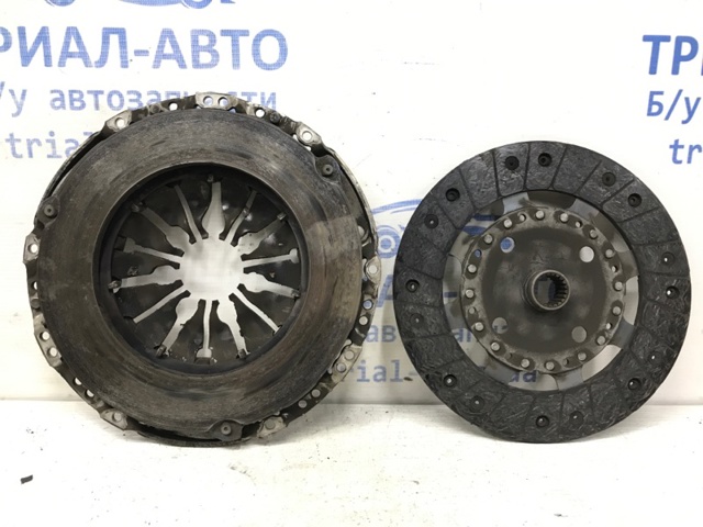 NISSAN 3020500Q0D Корзина сцепления в наличии Львов
