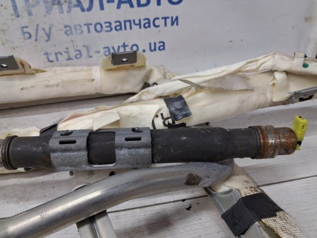 305817700 NISSAN купить в Павлоград