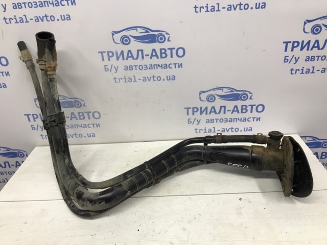 HYUNDAI 310301H900 Горловина топливного бака в наличии Полтава