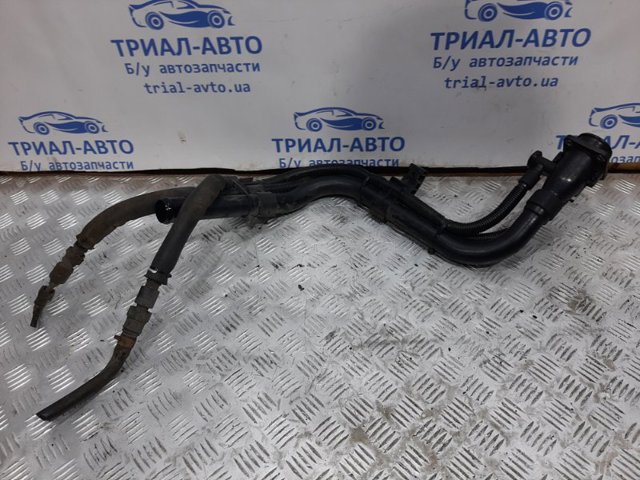 Заливная горловина топливного бака 310302Y000 HYUNDAI