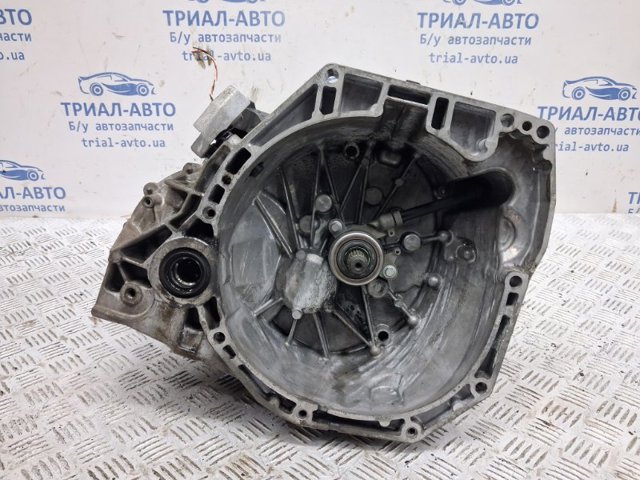 Коробка передач в сборе с главной передачей и дифференциалом 320104EA0C NISSAN