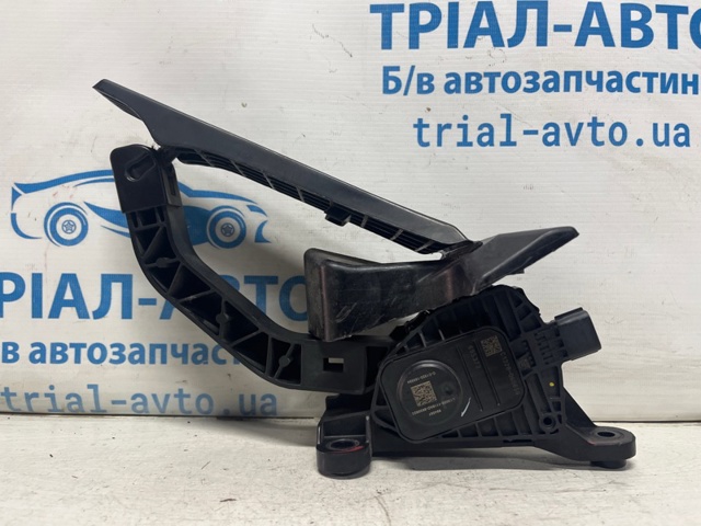HYUNDAI 327004Z000 Педаль газа в наличии Житомир