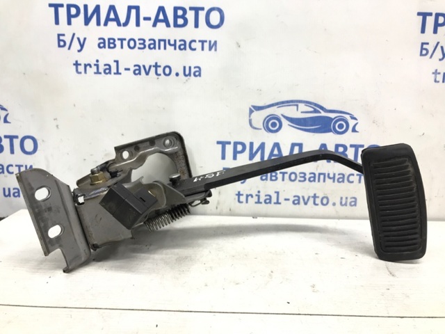 HYUNDAI 328102B120 Педаль тормоза в наличии Черкассы