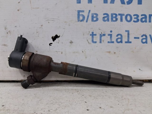 Форсунка впрыска топлива 338002A900 HYUNDAI