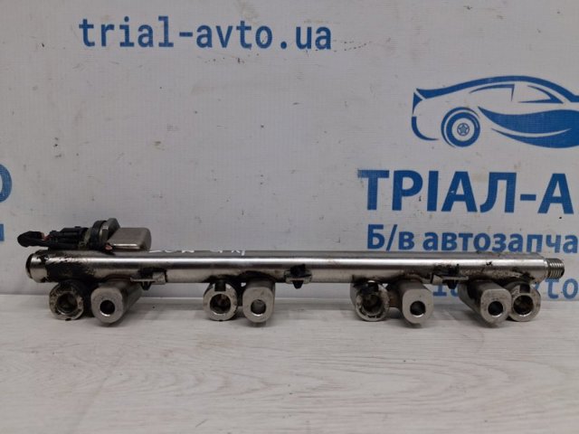 Рампа форсунок системы впрыска топлива 353402G700 HYUNDAI