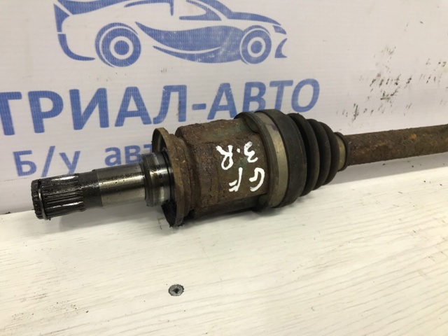 MITSUBISHI 3715A204 Полуось задняя правая в наличии Кривой Рог