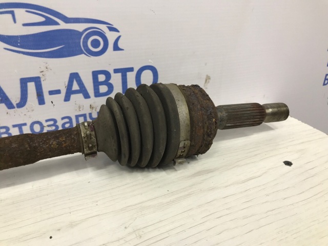 MITSUBISHI 3715A204 Полуось задняя правая в наличии Ровно
