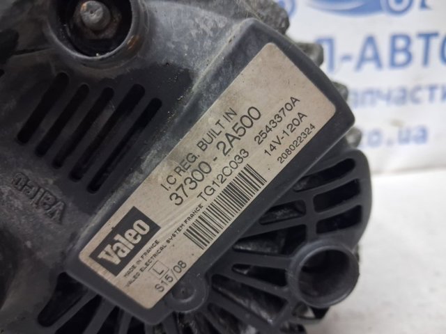 Генератор автомобильный 373002A500 HYUNDAI