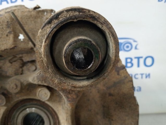 3770A015 MITSUBISHI Цапфа задняя левая купить в Львов