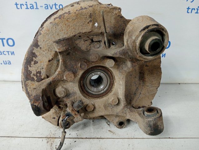 3770A015 Цапфа задняя левая купить Черновцы