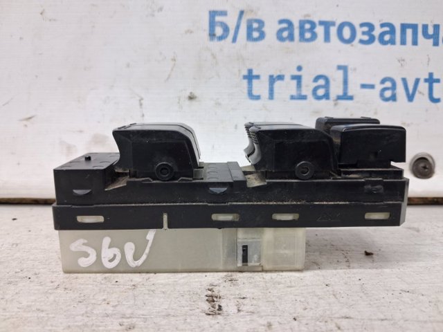 3799064J20 SUZUKI Кнопочный блок управления стеклоподъемником передний левый купить в Днепр