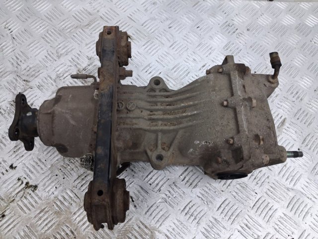Редуктор заднего моста 38300JD610 NISSAN