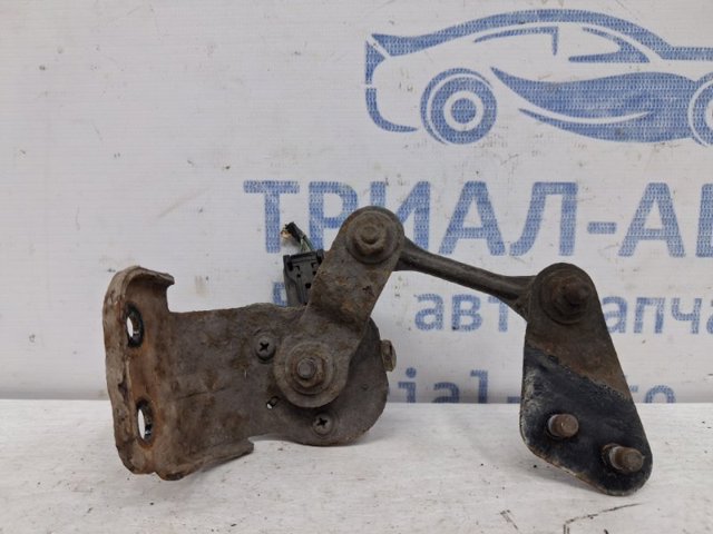 SUZUKI 3864065J00 Датчик уровня положения кузова передний в наличии Львов