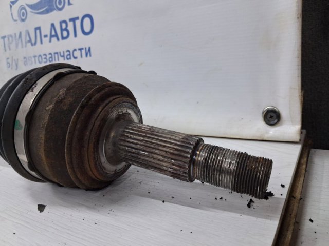 NISSAN 391004ED0A Полуось (привод) передняя правая в наличии Ирпень