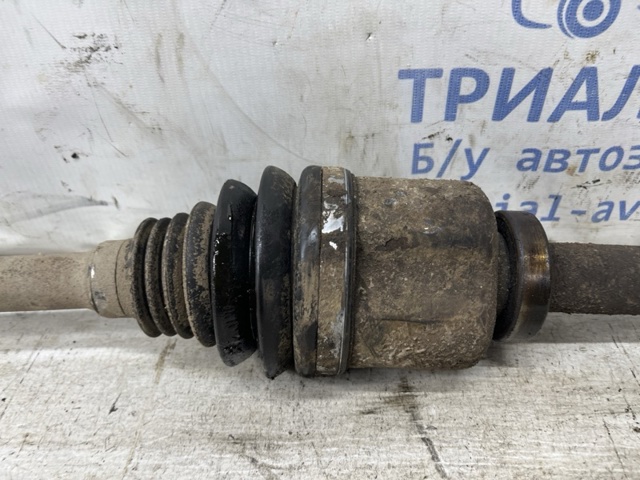 Привод правый 391005928R RENAULT