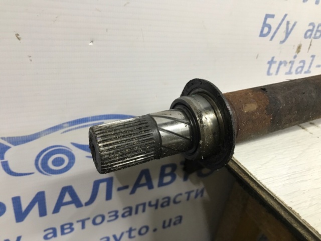 391009864R RENAULT Правая полуось купить в Кривой Рог