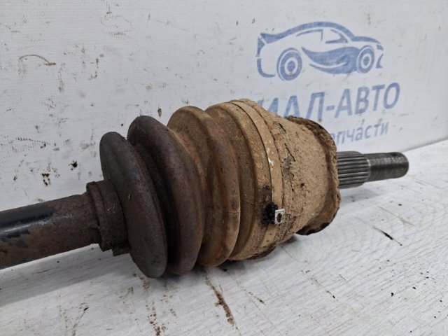 NISSAN 39100EB310 Полуось передняя в наличии Черкассы