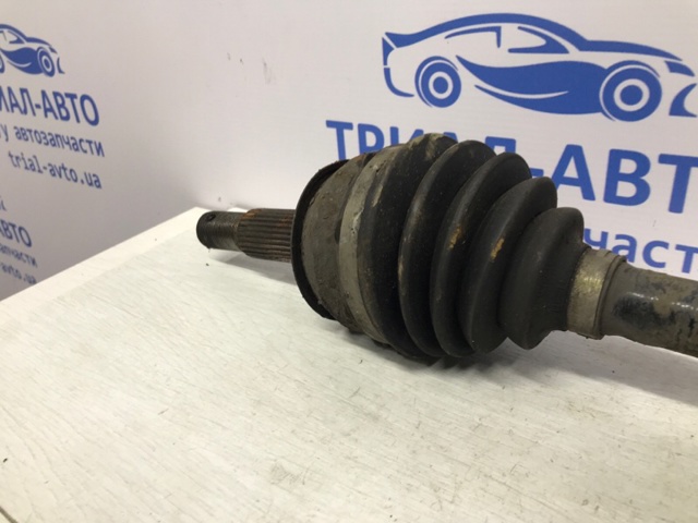 NISSAN 391014EA0A Полуось (привод) передняя левая в наличии Украина