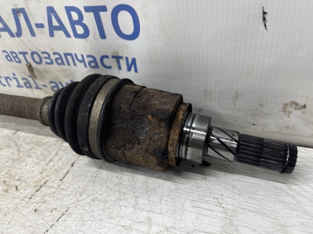 Приводы задних колес 39600JD60A NISSAN