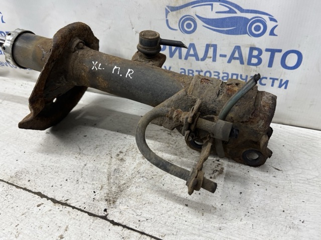 Амортизаторная стойка передняя правая 4060A050 MITSUBISHI