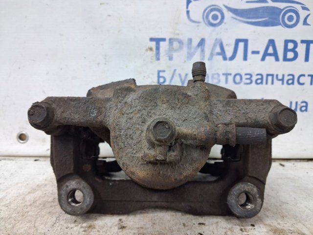 Суппорт тормозной, передний, правый 41001JD00A NISSAN