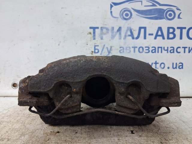 RENAULT 410111495R Суппорт тормозной передний левый в наличии Запорожье