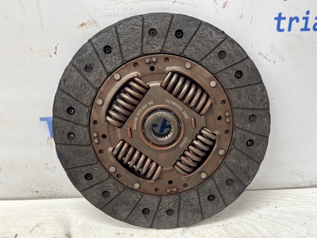 Диск сцепления 4110032021 HYUNDAI