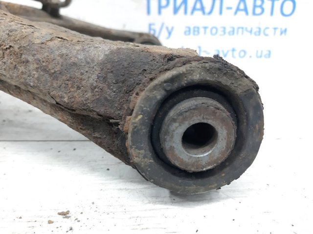 4110A076 Верхний правый рычаг задней подвески купить Черновцы