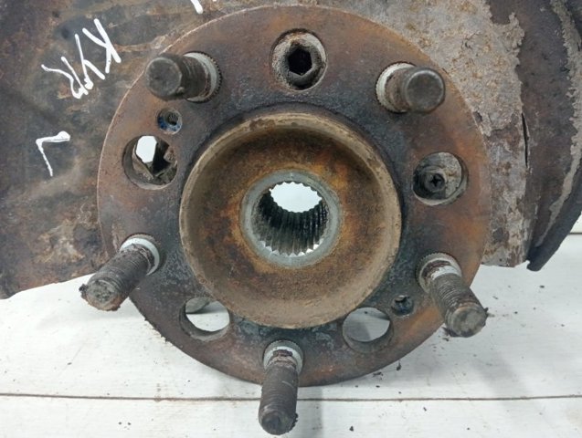 SSANG YONG 4122109004 Цапфа (поворотный кулак) передний правый в наличии Хмельницкий