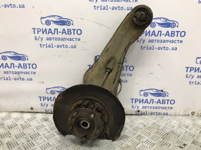 Рычаг/тяга задней подвески продольный нижний, левый 4125A013 MITSUBISHI