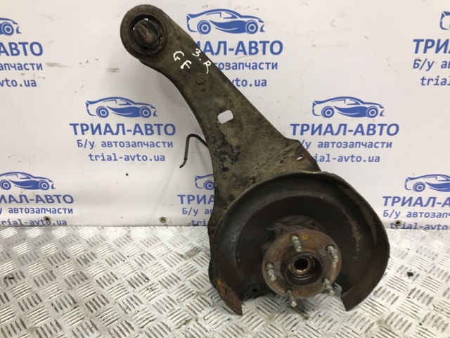 Цапфа (поворотный кулак) задний правый 4125A080 MITSUBISHI