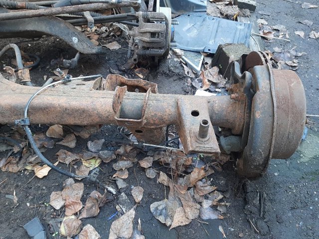 TOYOTA 4211060731 Картер заднего моста (чулок) в наличии Чернигов