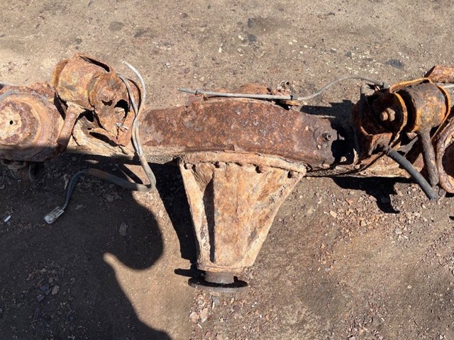 4211060860 TOYOTA Картер заднего моста (чулок) купить в Ровно