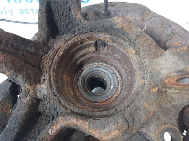 TOYOTA 4230548031 Цапфа (поворотный кулак) задний левый в наличии Полтава