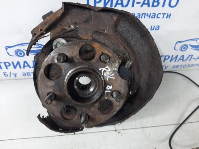 Кулак поворотный левый 4230548031 TOYOTA