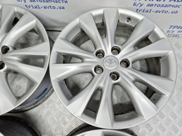 TOYOTA 4261142460 в наличии Украина