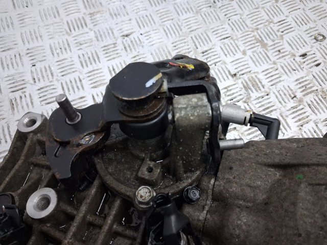 HYUNDAI 4300032497 КПП в наличии Тернополь