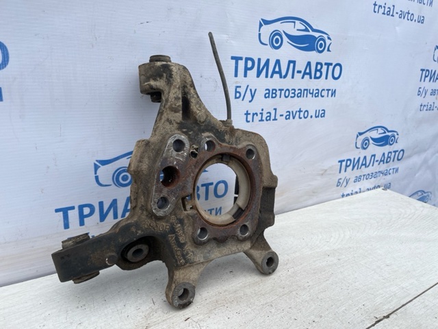 NISSAN 430183JA0A Цапфа (поворотный кулак) задний правый в наличии Винница
